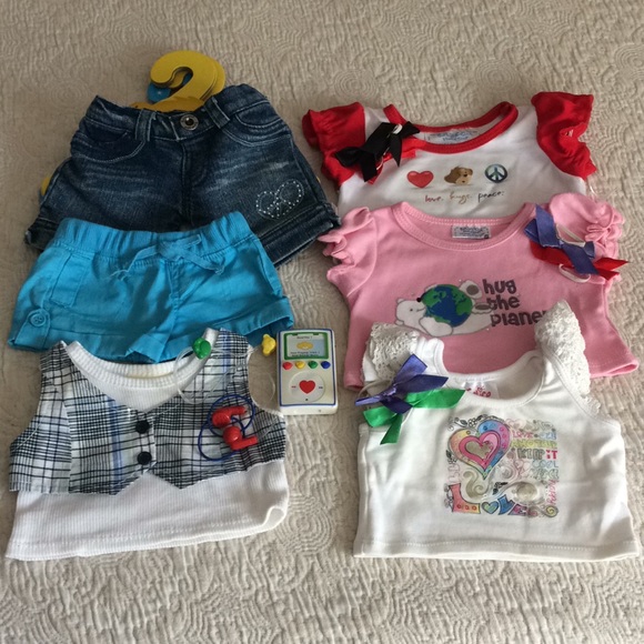 Build-A-Bear 2 pants 4 tops 1 mp3 7 bows 6 hangers - Picture 1 of 8